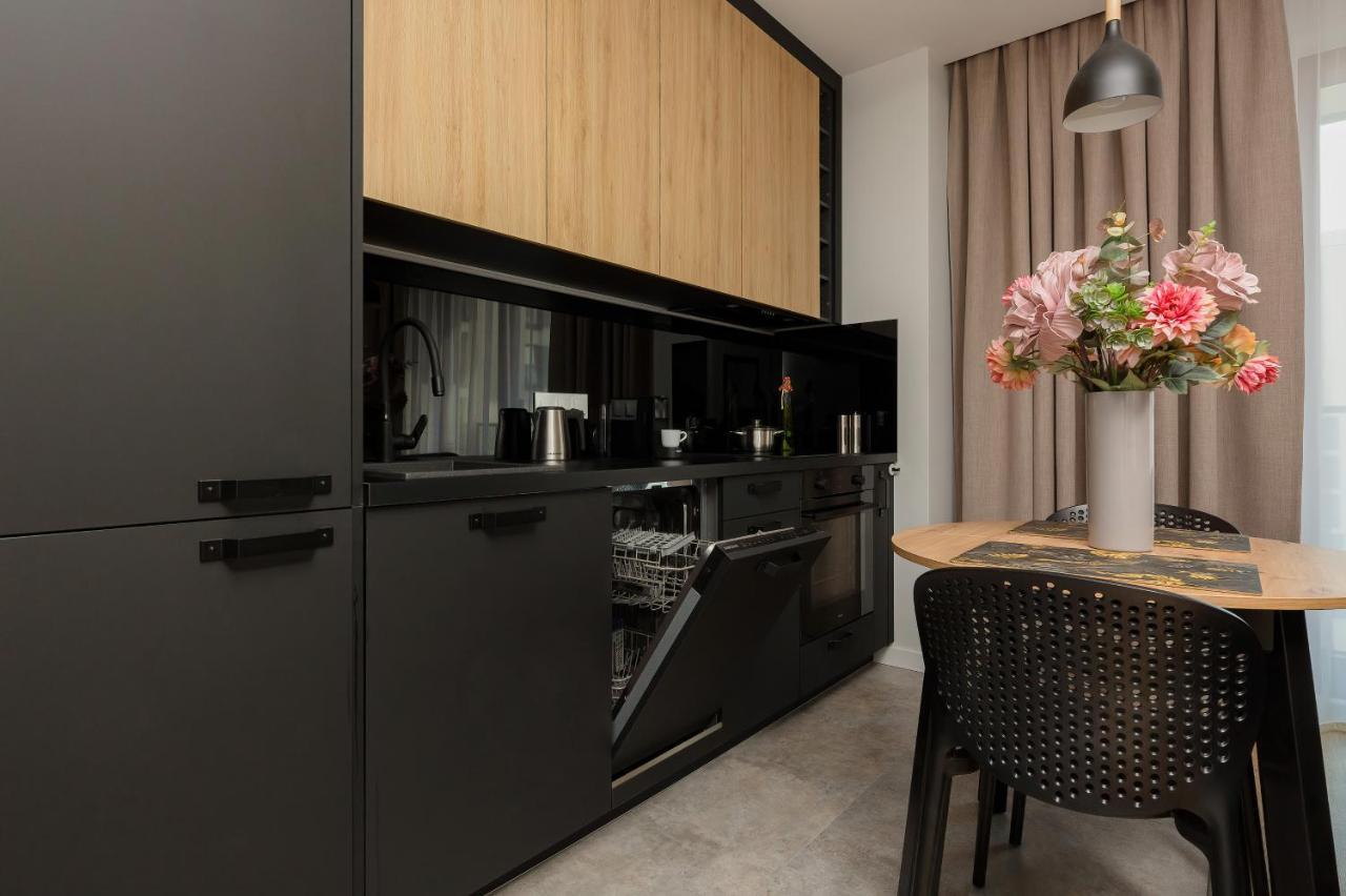 Moduo Gardens Apartment By Renters Prestige Varsovie Extérieur photo