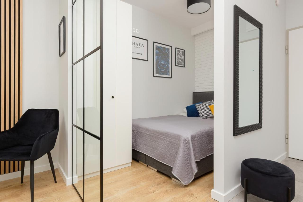 Moduo Gardens Apartment By Renters Prestige Varsovie Extérieur photo